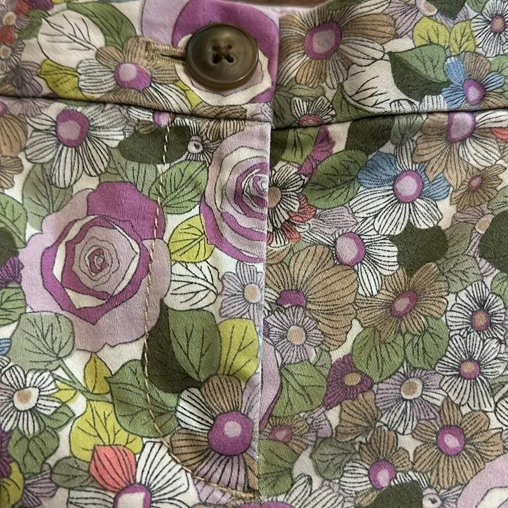 Ann Loft Taylor Chino Purple Floral Shorts Size 4 - Picture 5 of 11